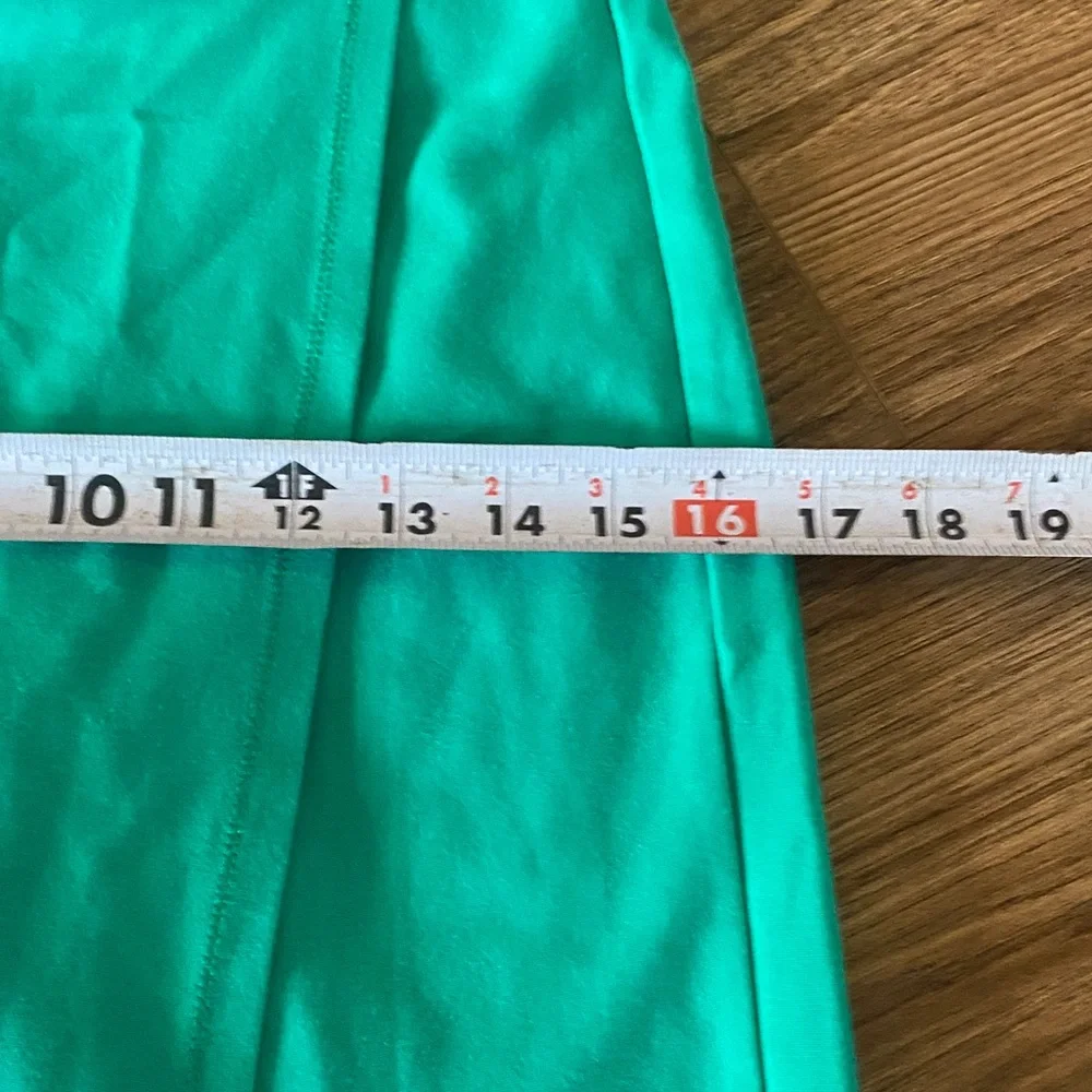 Betabrand Sassiest Crop Pant Green Skirt Overlay Size M. - Picture 6 of 10